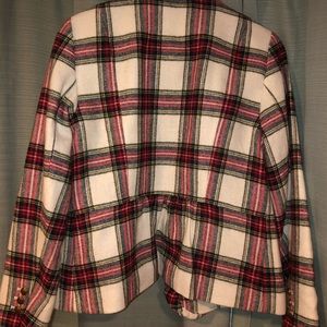 Old Navy blazer with ruffled collar and buttons .